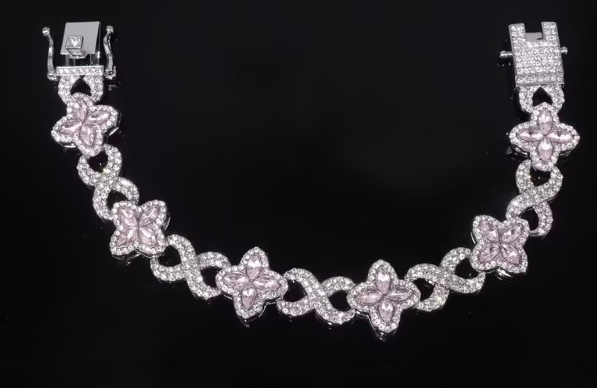 Clover ð bracelet (pink)