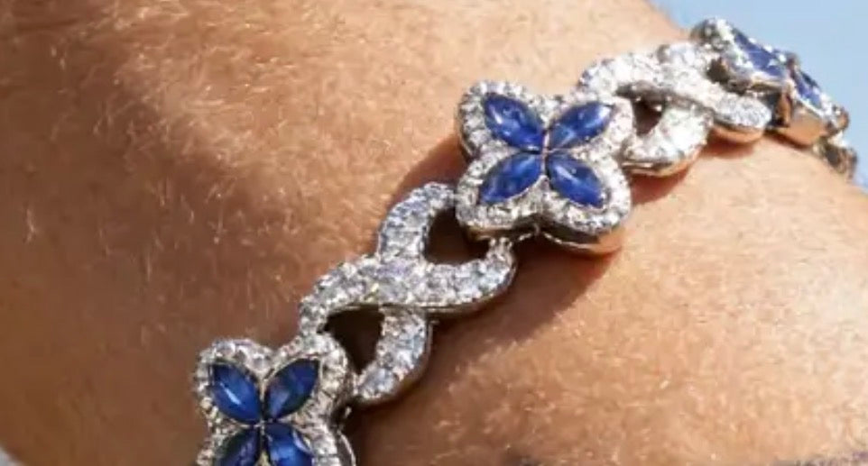 Clover Bracelet (blue)