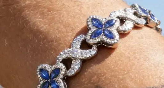 Clover Bracelet (blue)