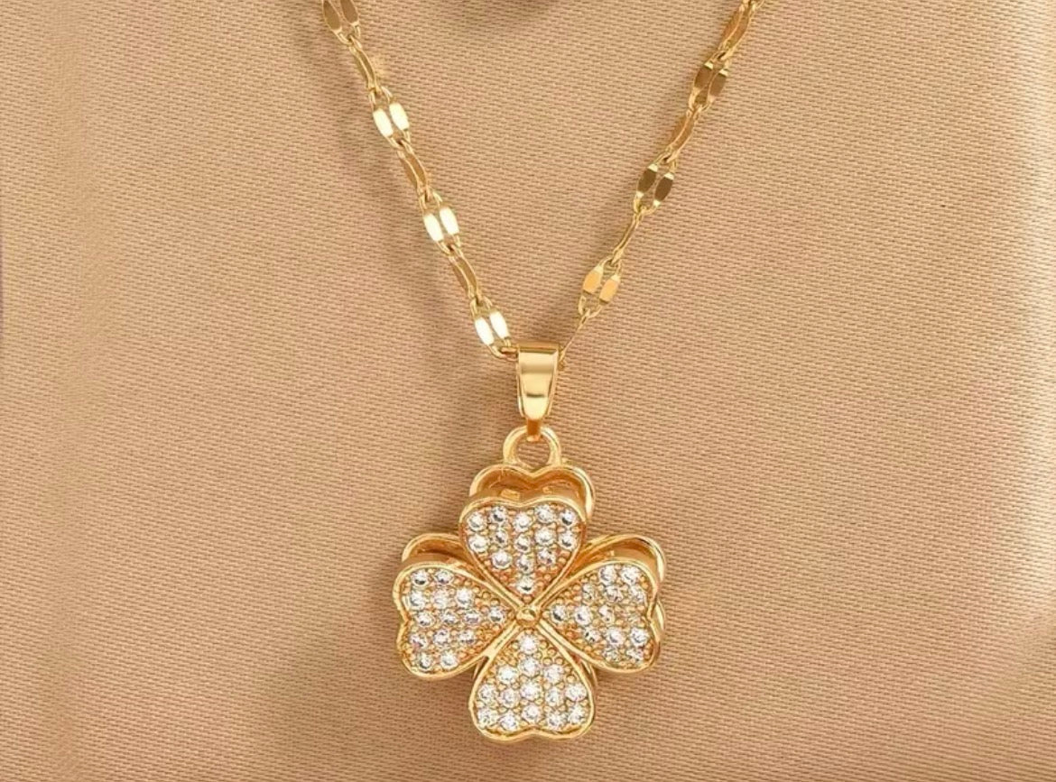 Lucky 🍀 necklace (BussDown)